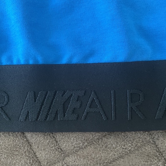 Nike Air NWT Blue Zip Front Cropped Tank Top size Large - Picture 9 of 12